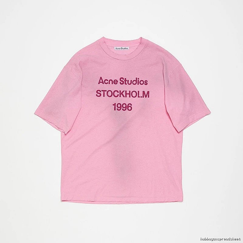 Acne Studios 2090-80 Pink Red Lettering Style Ac908026 Stockholm Logo T-Shirt City Outfit