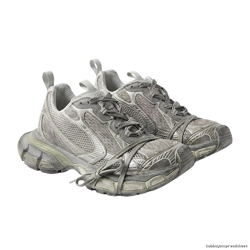 Balenciaga retro-style grey sports shoes