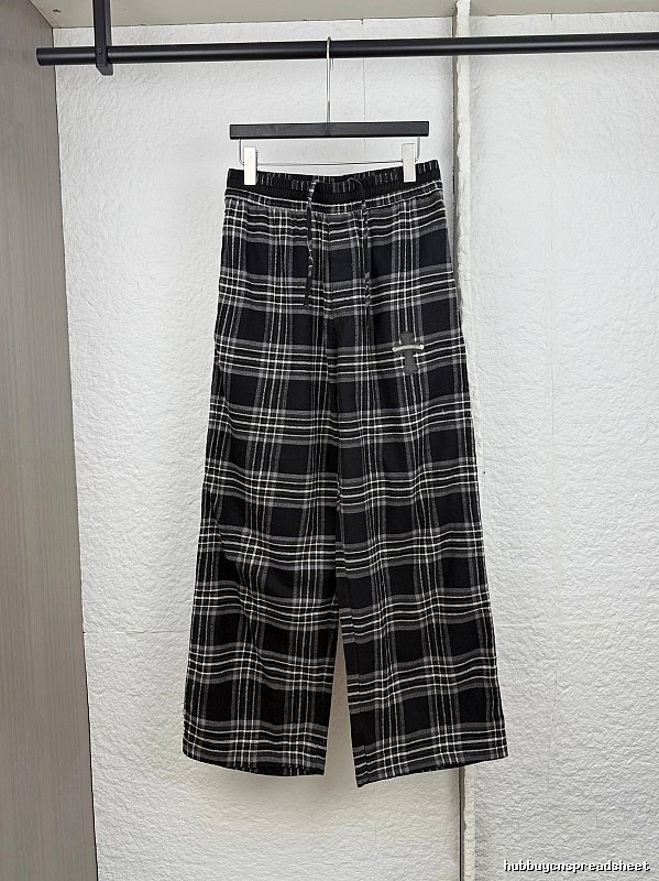 Daily Edit Plaid Wide Trousers in Black And Gray