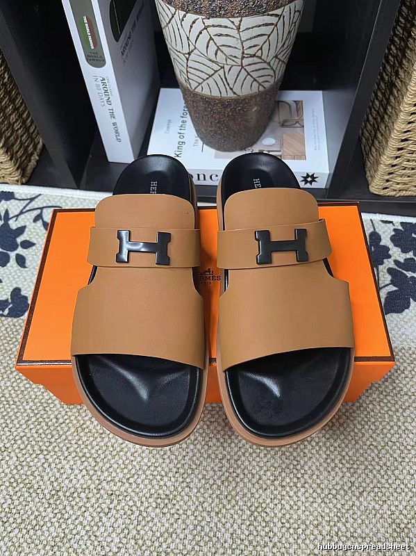 Hermès Classic H-Buckle Light Luxury Style Caramel Slides