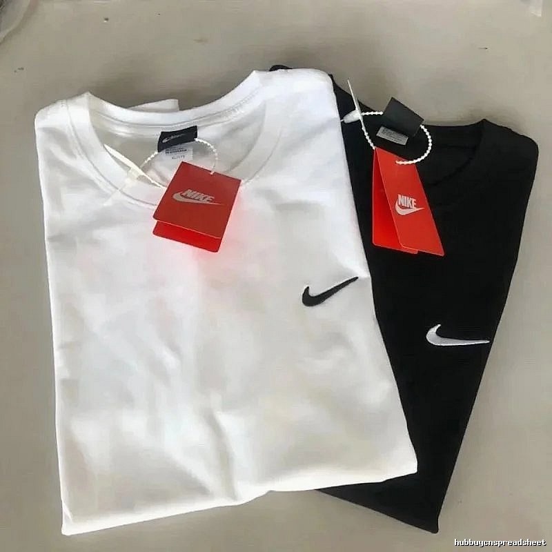 Nike Side Swoosh Logo Detail Black Hang Tag Swoosh T-Shirt Streetwear Look