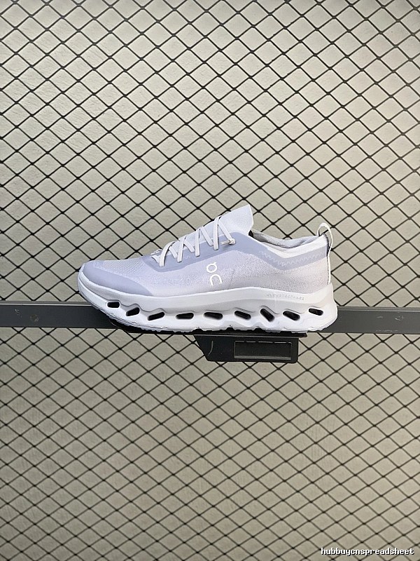 On Cloud Runners in Lilac with Streamlined Toe