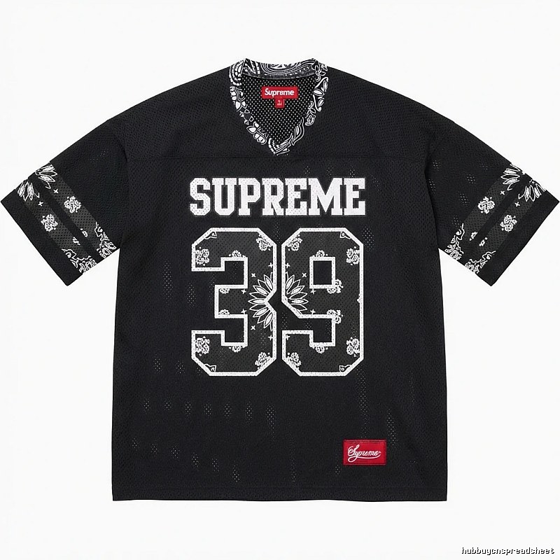 Supreme - printed sporty black T - shirt