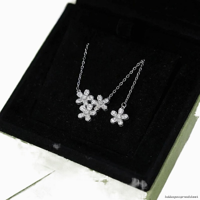 Van Cleef & Arpels Flower Wind Silver Necklace